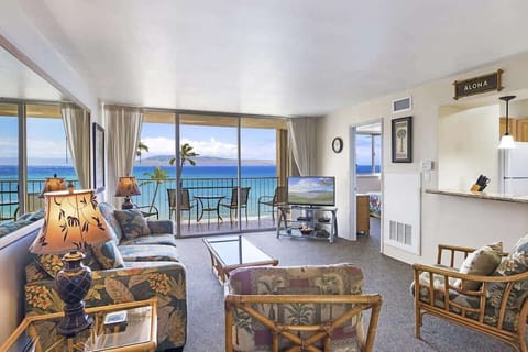 The ocean is calling from Royal Kahana 512