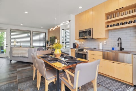 Dining room & Kitchen