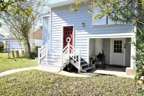 BBQ Grill and outdoor furniture for your enjoyment.   Long driveway for on-site parking.