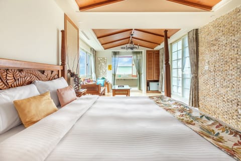 Deluxe Double Room with Sea View and Balcony | View from room