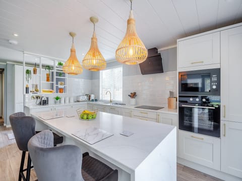 Kitchen | Three Sandbanks, Benllech