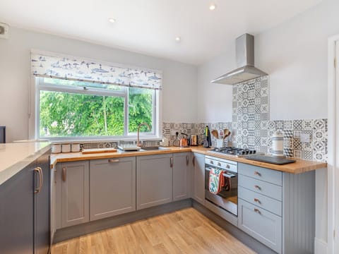 Kitchen | Leehaven, Torquay