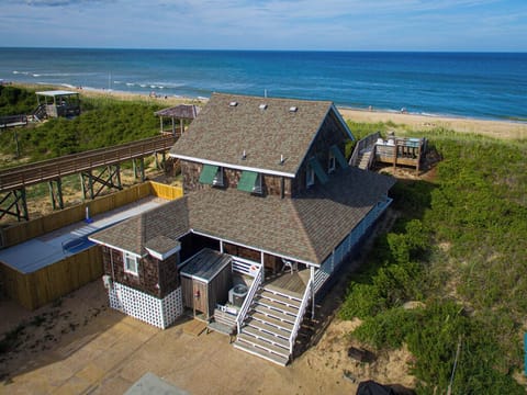 The Minor Manor - K1307A  Oceanfront in Nags Head!