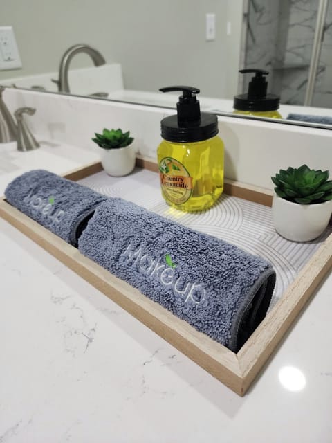 Bathroom amenities