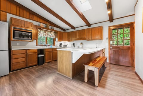 Fully equipped kitchen