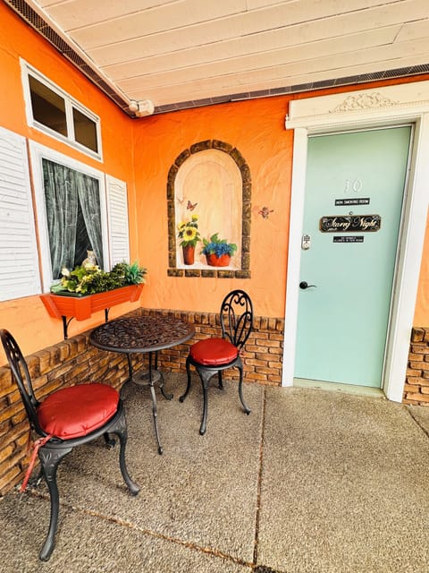 Outdoor Seating area
