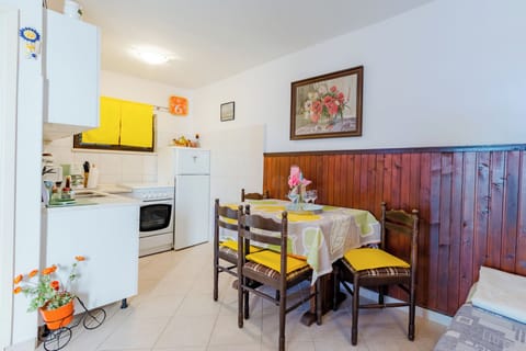 Apartment (One-Bedroom Apartment with Terrace (A) | Private kitchen | Fridge