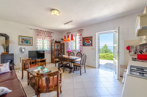 House (Two Bedroom Holiday Home with Terrace) | Living room | 32-inch flat-screen TV with cable channels