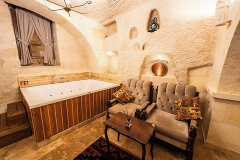 Superior Double Room, 1 King Bed, Hot Tub, Courtyard View | Premium bedding, Select Comfort beds, individually decorated