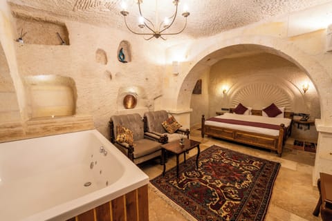 Superior Double Room, 1 King Bed, Hot Tub, Courtyard View | Premium bedding, Select Comfort beds, individually decorated