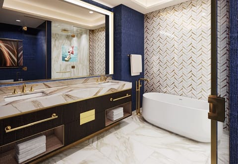 Shower, rainfall showerhead, free toiletries, hair dryer