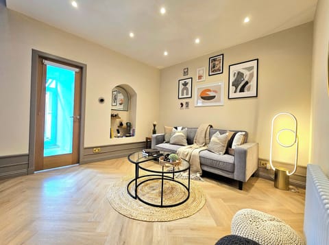 House, Courtyard View | Living area | 55-inch Smart TV with digital channels, Netflix, streaming services