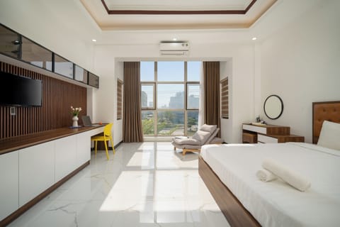 City Villa, Kitchen, City View | Premium bedding, memory foam beds, in-room safe, laptop workspace