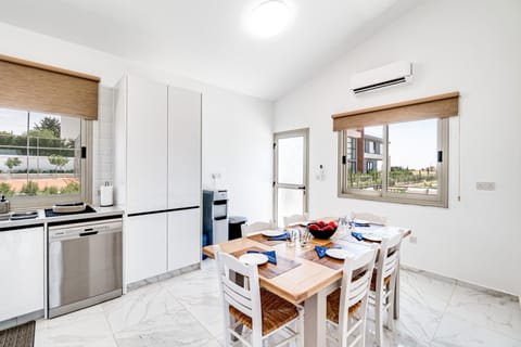 Villa Kathi by Ezoria Villas (13584)