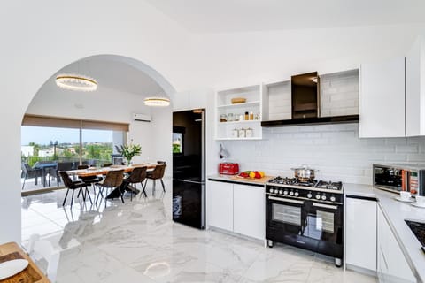 Villa Kathi by Ezoria Villas (13572)