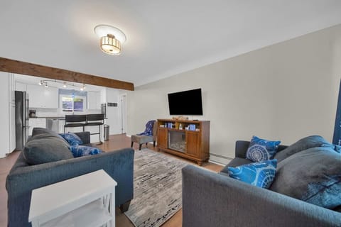 This open concept layout makes spending time with everyone a breeze!