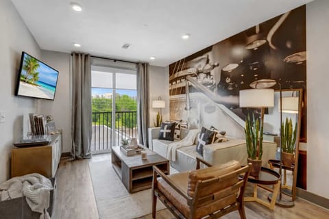 The perfect downtown Nashville vacation rental for weekend getaways, business travel, and group stays near Broadway.