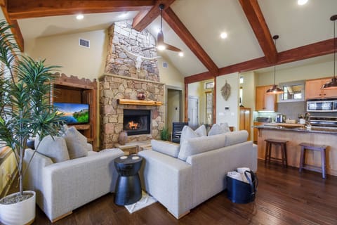 New Furnishings and Hardwood Flooring throughout Cottage