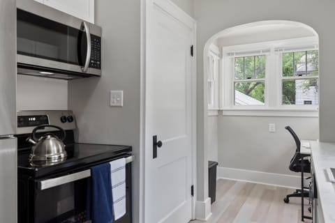 Brand new full-sized stainless steel appliances