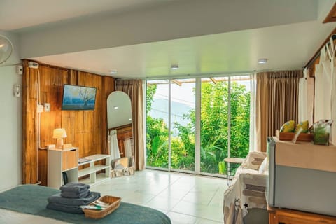 Deluxe House, Air conditioning, Hill View | 1 bedroom, blackout drapes, iron/ironing board (on request), WiFi (free)