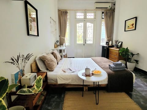 Blackout drapes, iron/ironing board, free WiFi, bed sheets