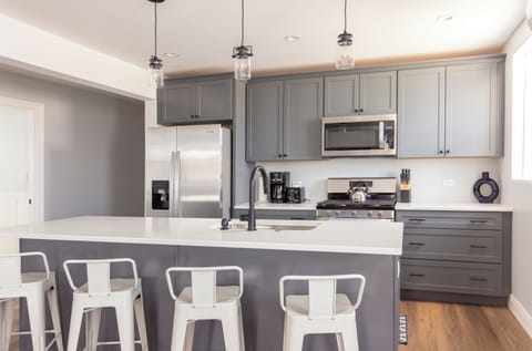 2B - open concept kitchen