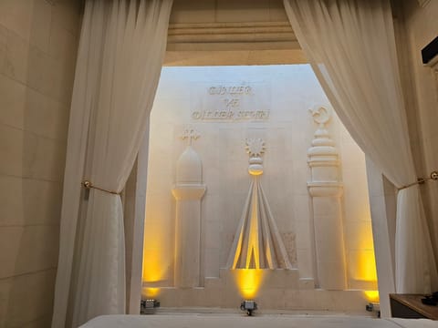 Luxury Suite | Egyptian cotton sheets, premium bedding, minibar, in-room safe