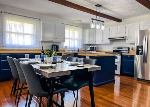 Kitchen Dining Table