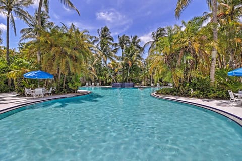 Key West Vacation Rental | 2BR | 1.5BA | 782 Sq Ft | Steps Required to Enter