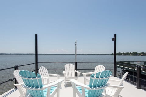 Sundeck views are the best views!
