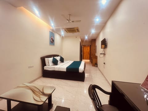 Exclusive Double Room | Hypo-allergenic bedding, desk, free WiFi