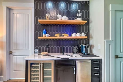 Level 2-Game Room Wet Bar