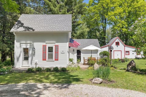 Exterior of Forest Avenue