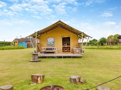 Exterior | Fallow - Hawthorns Glamping, Foxley, near Dereham