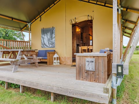 Sitting-out-area | Fallow - Hawthorns Glamping, Foxley, near Dereham