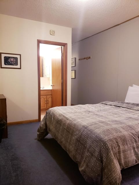 eeb36b8d-b5b1-4b34-a796-eba492f0f11d