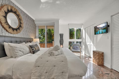 Comfort Condo, 2 Bedrooms, Balcony, Garden View | 2 bedrooms, iron/ironing board, free WiFi