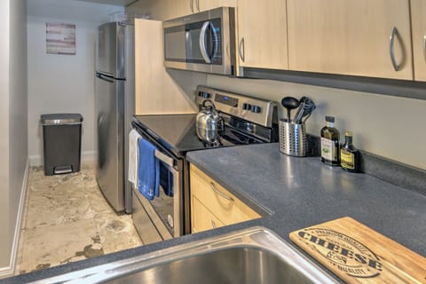 Comfort Apartment, 1 Queen Bed with Sofa bed, Kitchen | Private kitchen