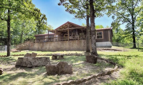 Red Roof Cabin Lake Tenkiller