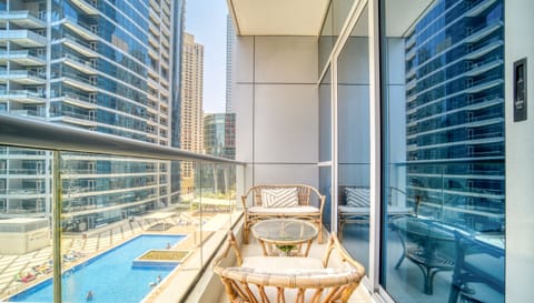 Deluxe Apartment | Balcony