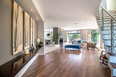 Deluxe House | Living area | Flat-screen TV