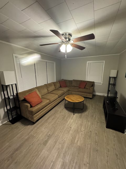 Spacious living room