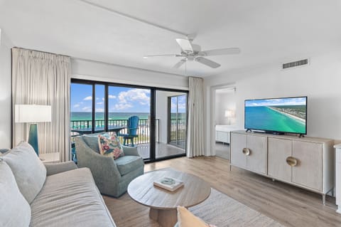 Emerald Towers 305
