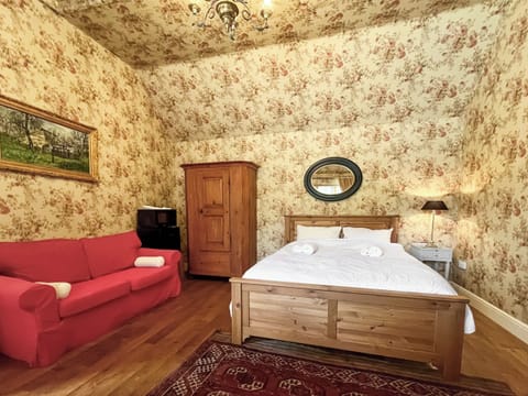 Open plan living space | Cottage 2 - Oaklands Farm, East Tytherley