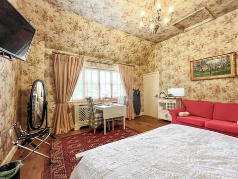 Open plan living space | Cottage 2 - Oaklands Farm, East Tytherley