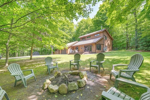 Alden Vacation Rental | 3BR | 2BA | 1,527 Sq Ft | 5 Steps Required