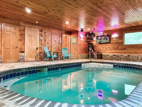 Look at the size of this pool!