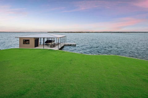 Welcome to Sunrise Shores!