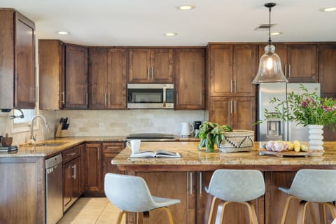 Cook up a storm in our well-equipped and stylish kitchen.