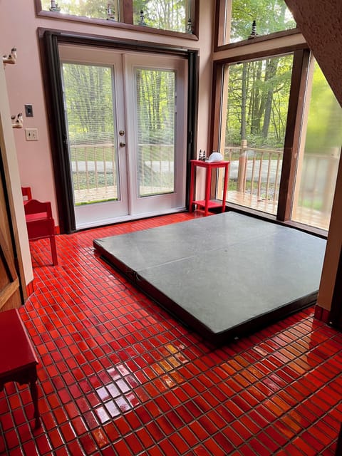 Open the double screened doors and enjoy the pure Michigan air.